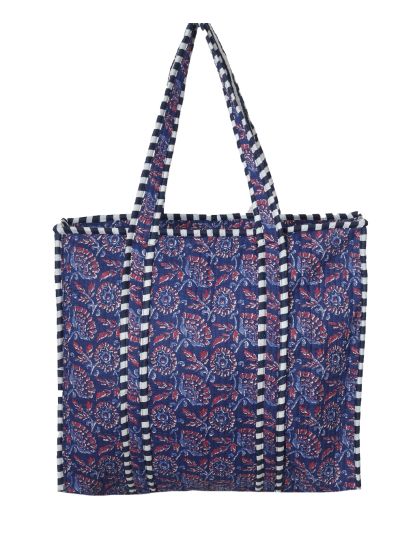 Gewatteerde shopper in donkerblauw met bloemetjes
