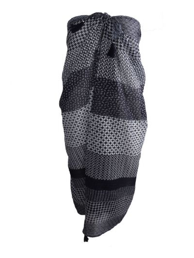 Donkerblauwe pareo met diverse prints