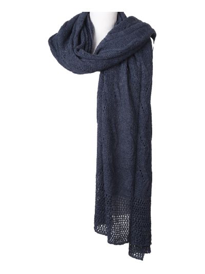 Gehaakte Claire omslagdoek in donker jeansblauw