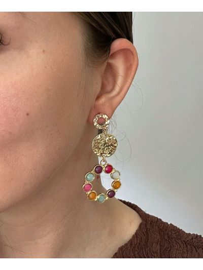 Oorhangers met kleurrijke details