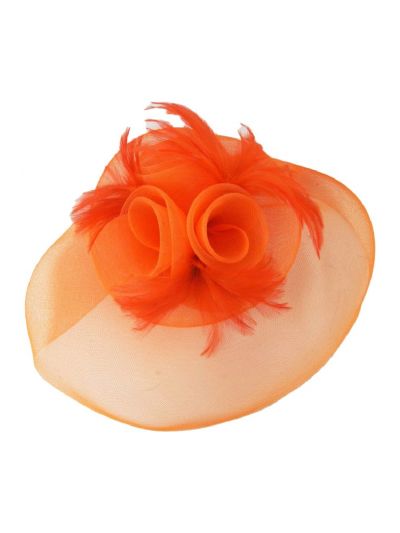 Oranje fascinator van gaas en veren