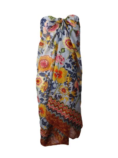 Denimblauwe pareo met bloemenprint