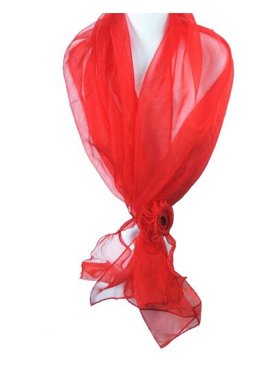 Rode organza stola met rozencorsage op strikband