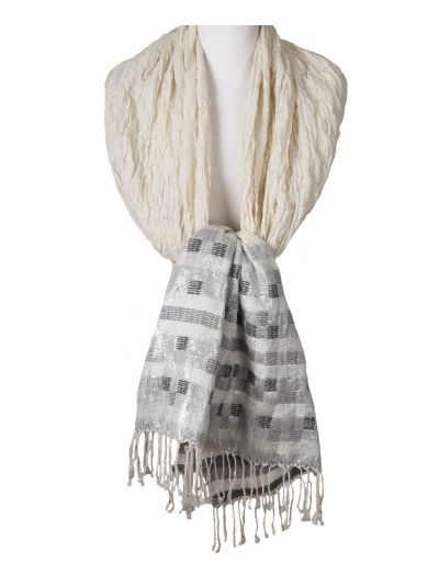 Wollen sjaal/omslagdoek in ecru met lurex details