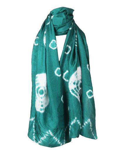 Petrolkleurige zijde sjaal met batik print