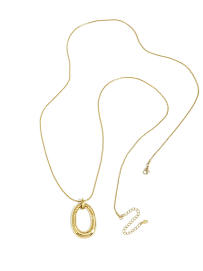 Lange ketting met ovale hanger