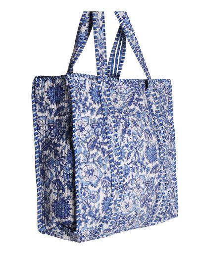 Gewatteerde shopper bloemenprint in blauw