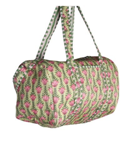 Gewatteerde weekend tas in groen met bloemenprint