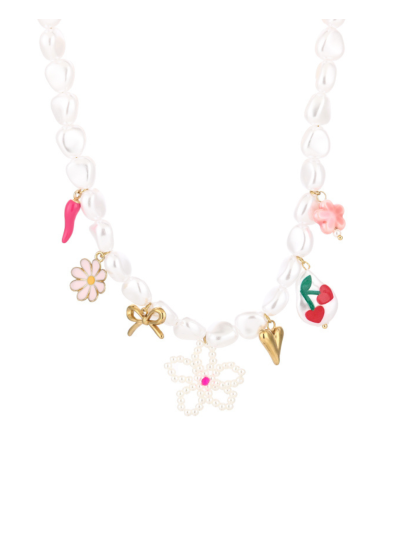 Parelketting met schattige bedels
