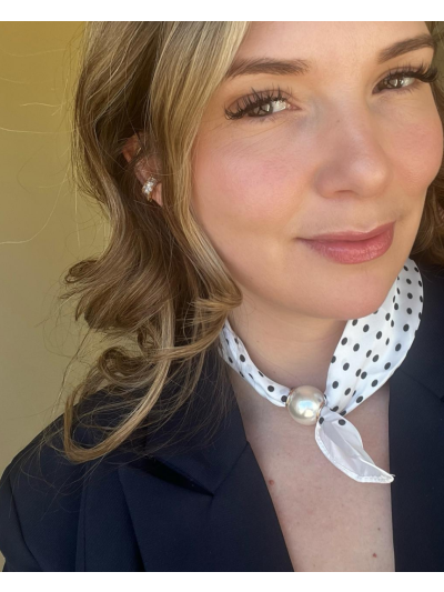 Polkadot sjaaltje met parel sluiting 
