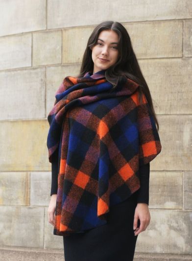 Omslagdoek met meerkleurige ruiten