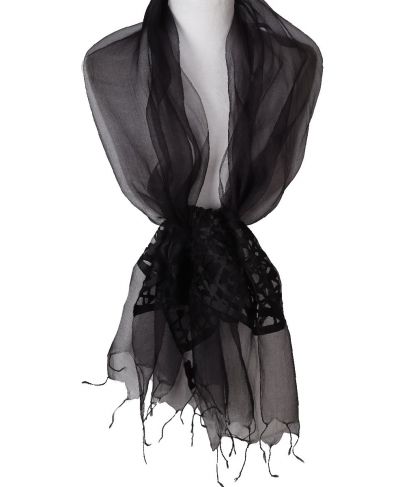 Zwarte organza sjaal met opgestikte details