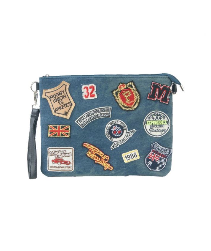 Denim clutch met verschillende patches