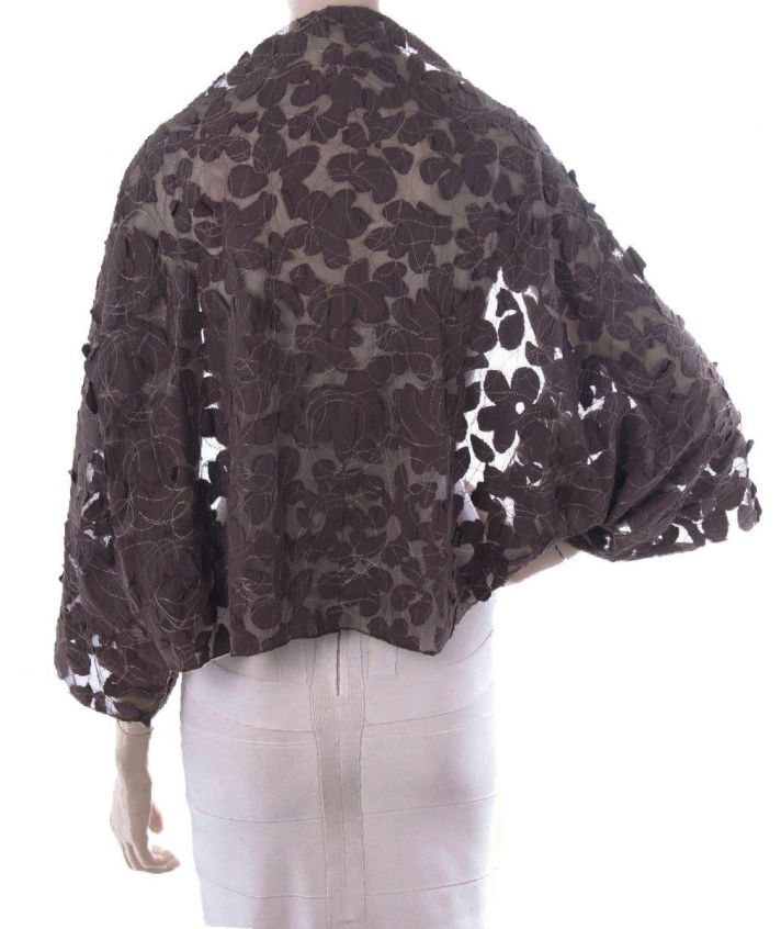 Donkerbruine bolero stola van tule met stiksels