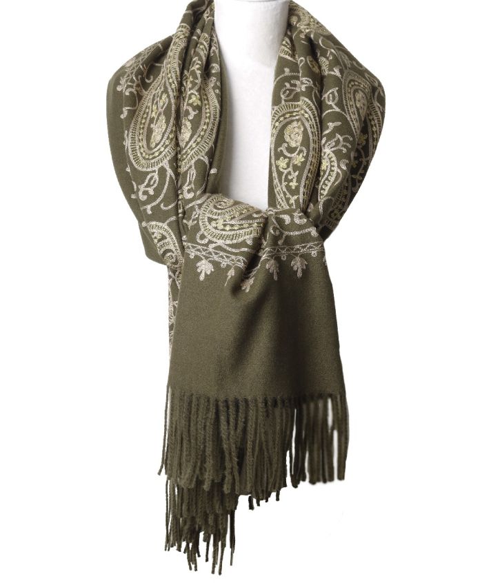 Zachte omslagdoek met geweven paisley dessin