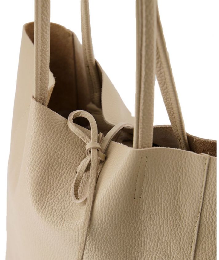 Lederen shopper in lichtbeige