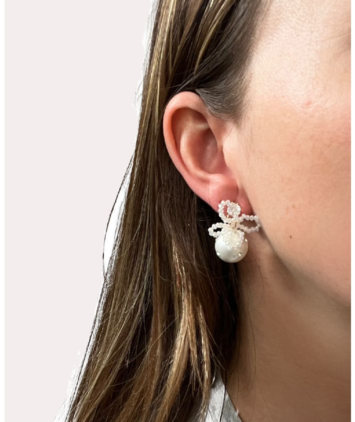 Parel oorstekers met kralen en strass