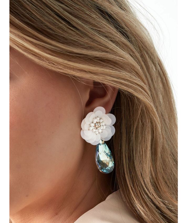 Bloemen oorhangers met strass