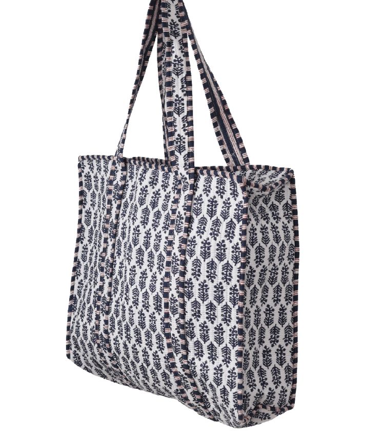 Gewatteerde schoudertas/shopper ornamentprint in donkerblauw