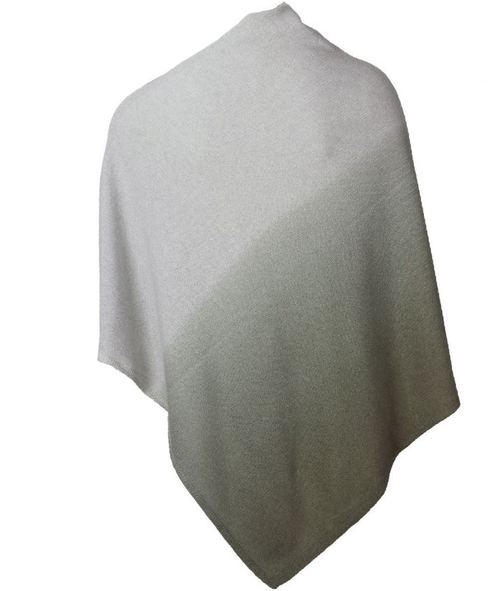 Kasjmier-blend poncho met kleurverloop in groen