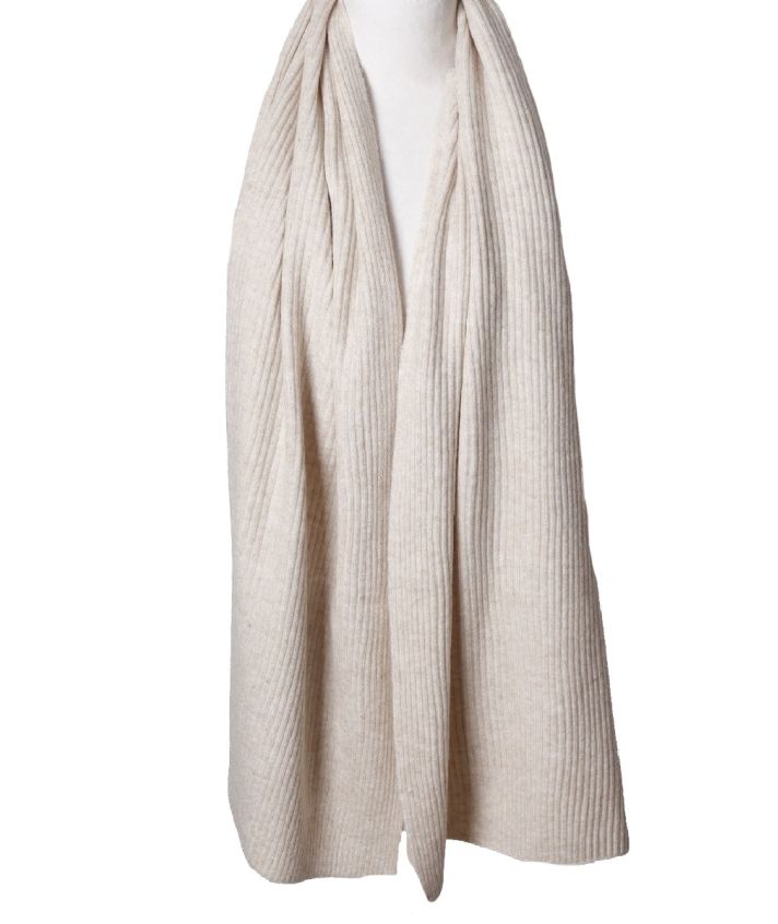 Gebreide sjaal geribd 