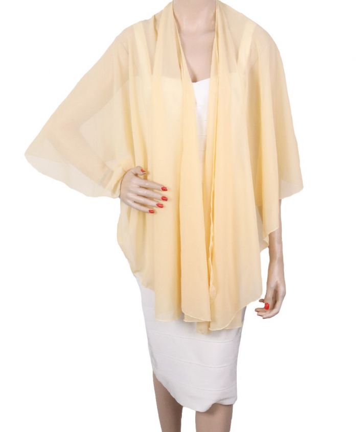 Cape stola in de kleur champagne 