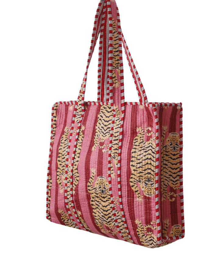 Gewatteerde shopper met tijgerprint in donkerrood en roze