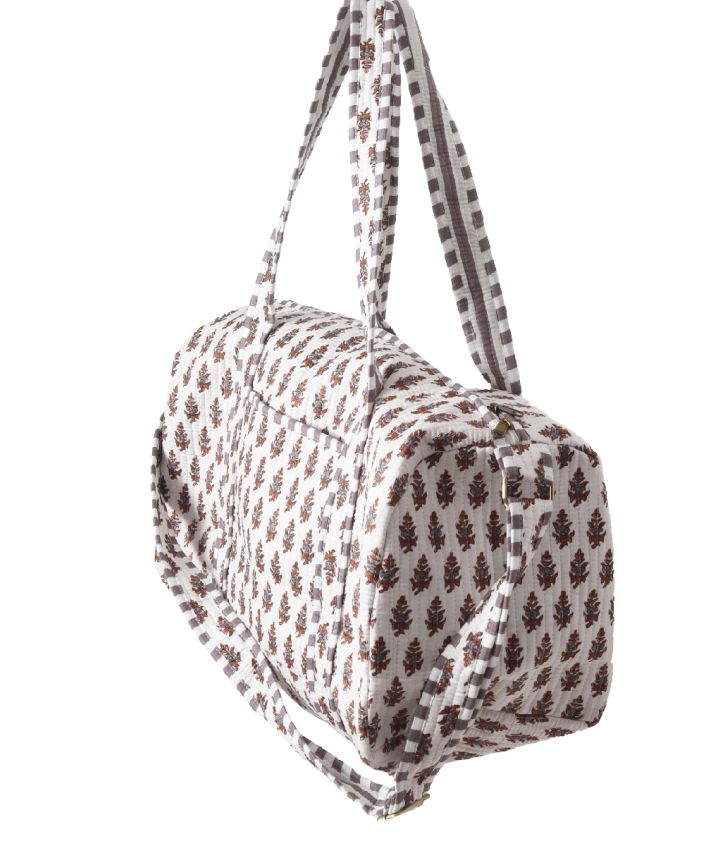 Gewatteerde weekend tas met ornamentprint