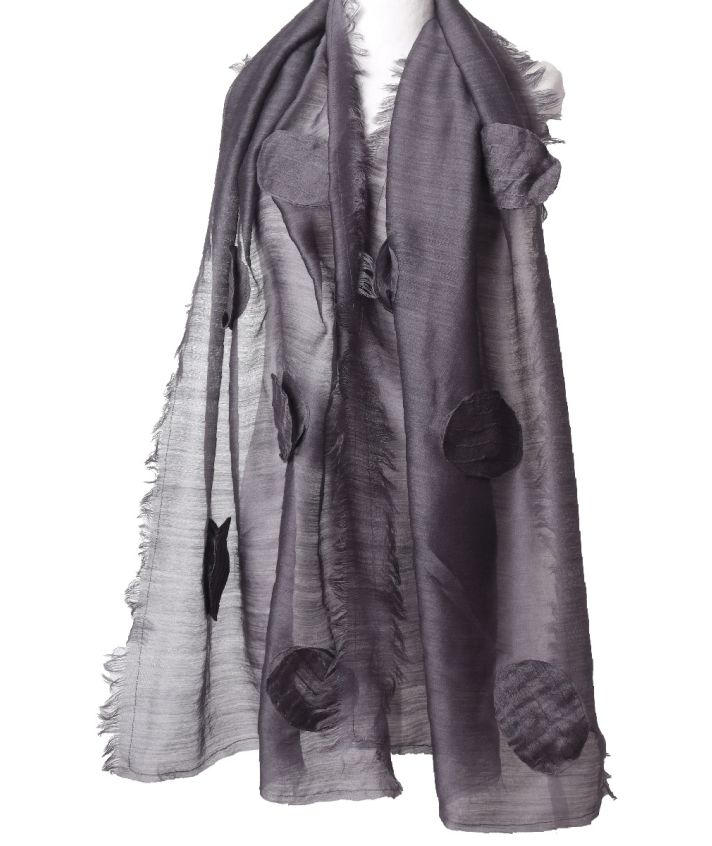 Grijs-paarse zijden stola