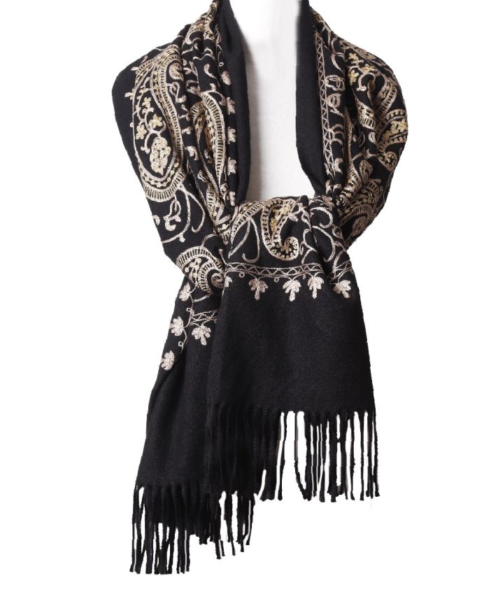 Zachte omslagdoek met geweven paisley dessin