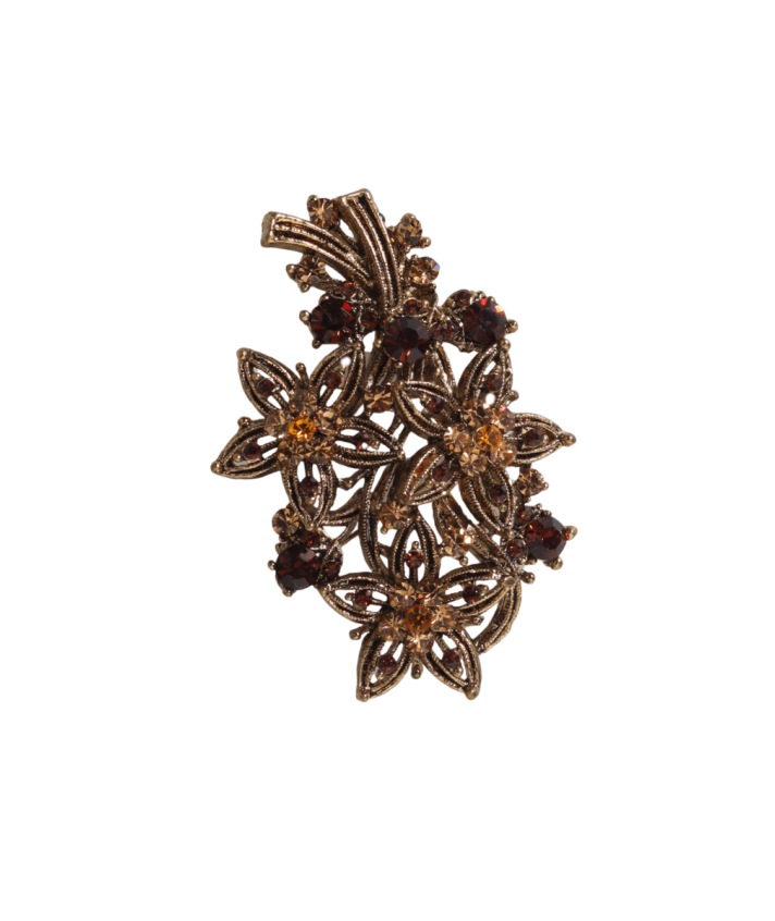 Broche met bloemdesign