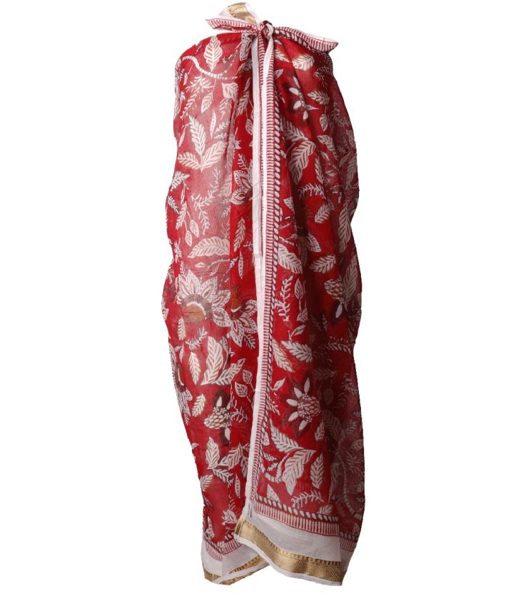 Fien sarong in rood met bloemenprint