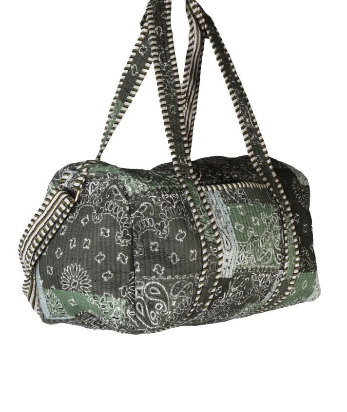 Gewatteerde weekend tas met bandana print