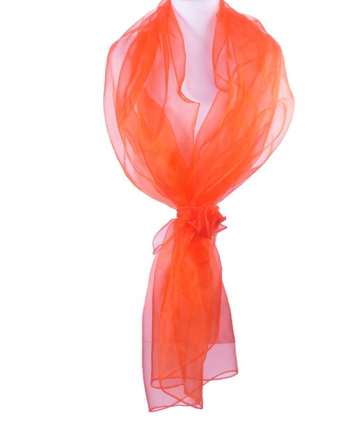 Helder oranje organza stola met corsage