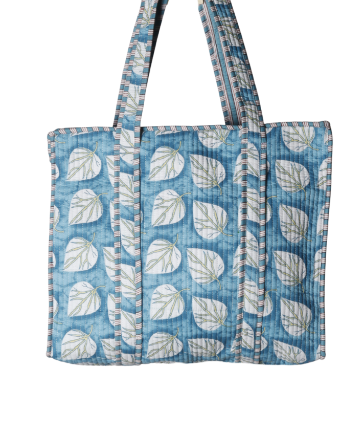 Gewatteerde schoudertas/shopper met bladerenprint in turquoise