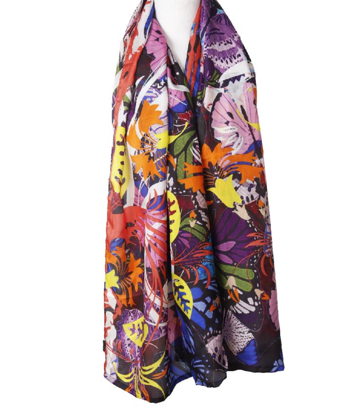 Satijnen sjaal met bloemen- en vlinderprint