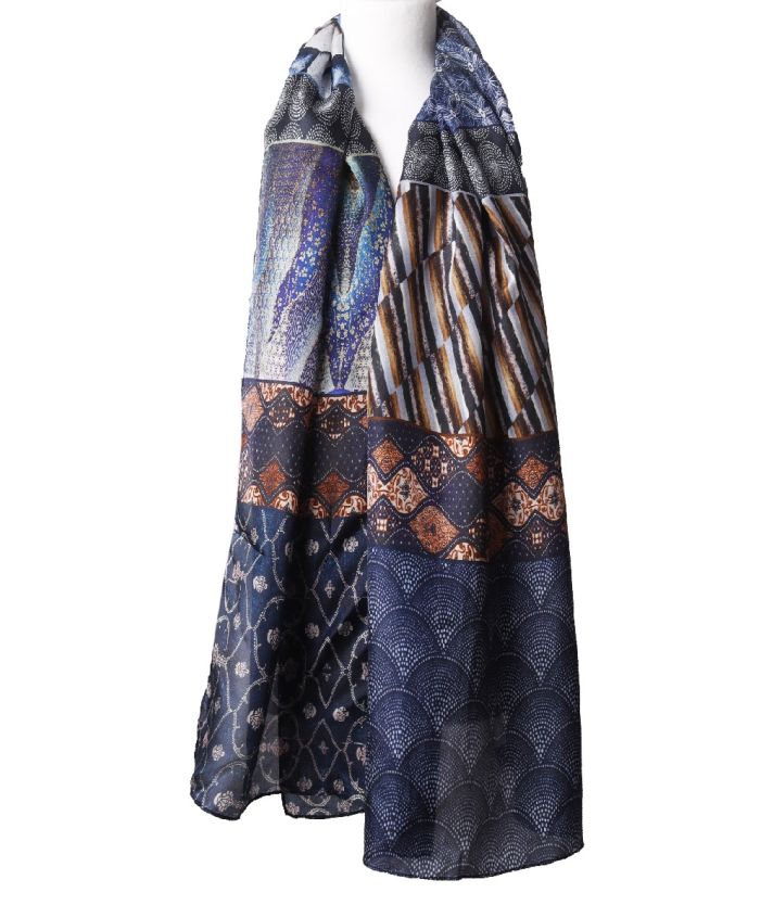 Zijden sjaal in blauw en beige