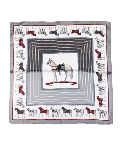 Vierkant satijnen sjaaltje met paardenprint