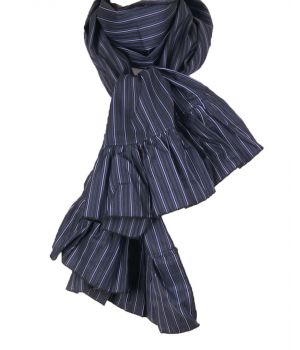 Donkergrijze sjaal met strepen in blauw