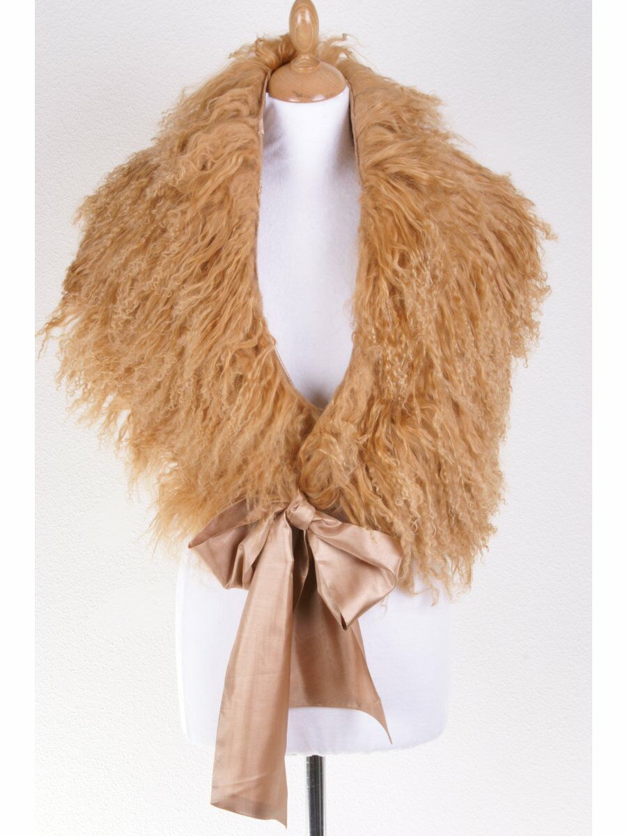 Beige Sheepskin Stola Met Lintsluitng huismerk kopen in de aanbieding Beige Sheepskin Stola Met Lintsluitng huismerk kopen in de aanbieding