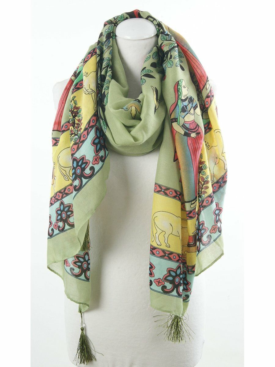 Grote Lindegroene Sjaal Met Afbeelding In Folklore Stijl huismerk kopen in de aanbieding