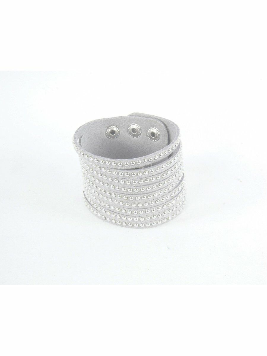 Lichtgrijze Suedine Armband Met Zilverkleurige Studs huismerk kopen in de aanbieding Lichtgrijze Suedine Armband Met Zilverkleurige Studs huismerk kopen in de aanbieding