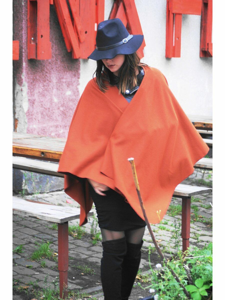 Effen Terrakleurige Lamswollen Omslagdoek huismerk kopen in de aanbieding Effen Terrakleurige Lamswollen Omslagdoek huismerk kopen in de aanbieding