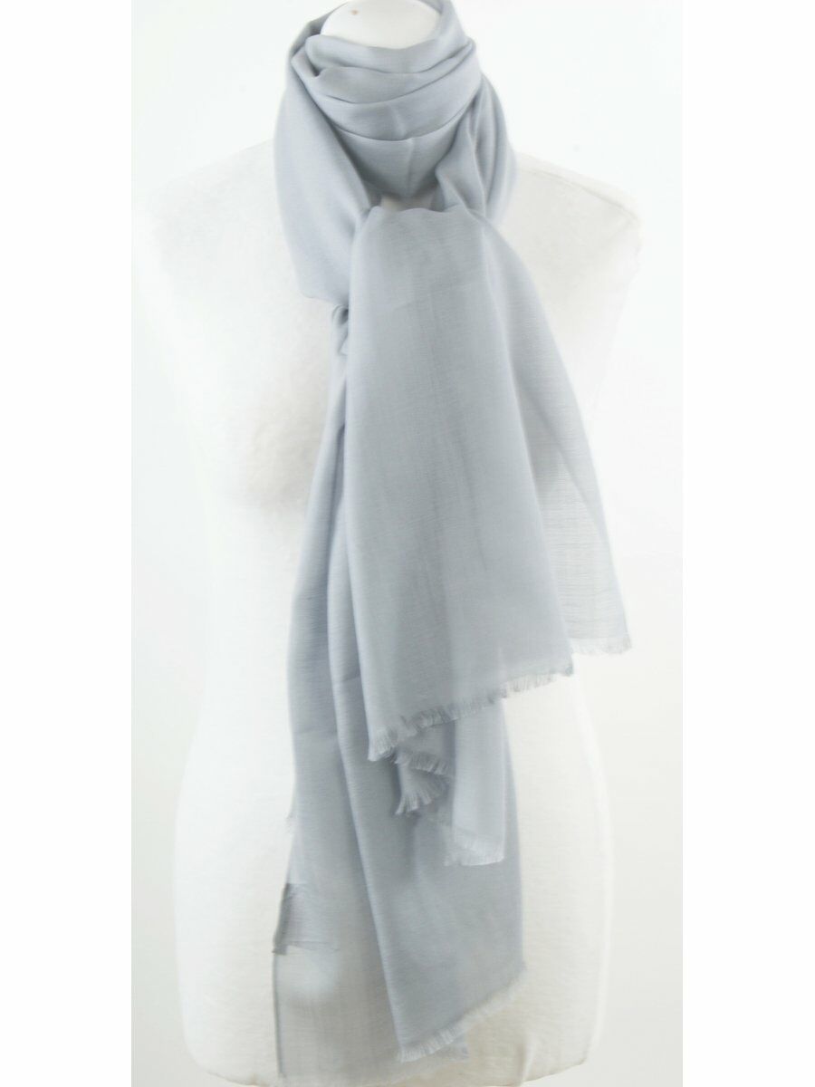 Effen Grijze Sjaal Van Zachte Wollen Mousseline huismerk kopen in de aanbieding
