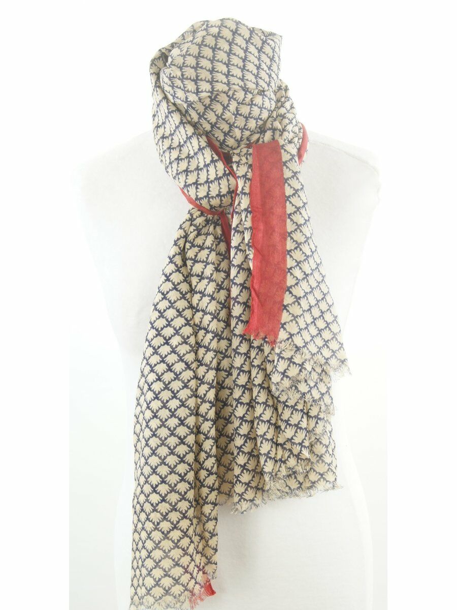 Beige Sjaal Met Schelpen Print huismerk kopen in de aanbieding Beige Sjaal Met Schelpen Print huismerk kopen in de aanbieding