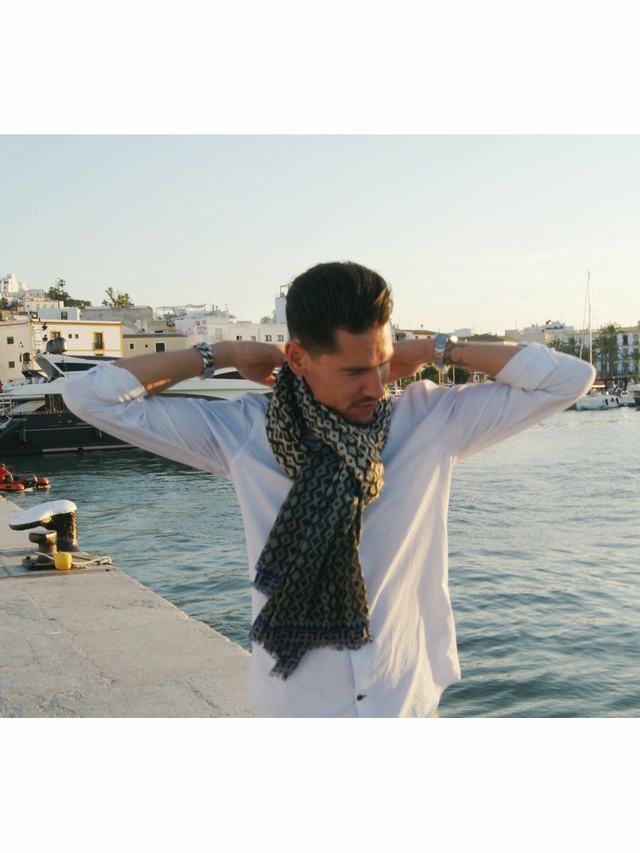 Beige Aztec Herensjaal Met Kobaltblauwe Rand huismerk kopen in de aanbieding