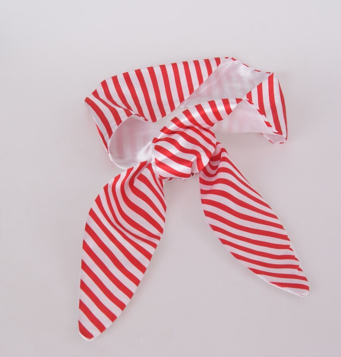 Rood Wit Gestreepte Satijnen Haarband huismerk kopen in de aanbieding Rood Wit Gestreepte Satijnen Haarband huismerk kopen in de aanbieding