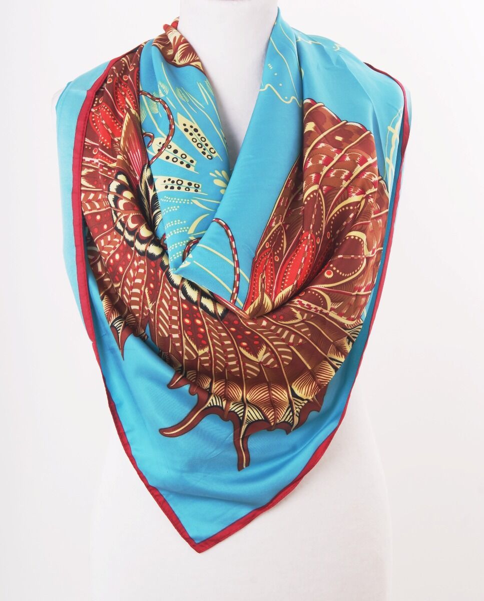 Vierkante Turquoise Sjaal Van Twill Geweven Zijde Met Vlinderprint huismerk kopen in de aanbieding Vierkante Turquoise Sjaal Van Twill Geweven Zijde Met Vlinderprint huismerk kopen in de aanbieding